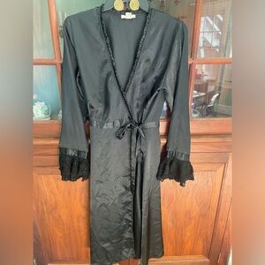 Women’s Silky Robe Size Small/Medium